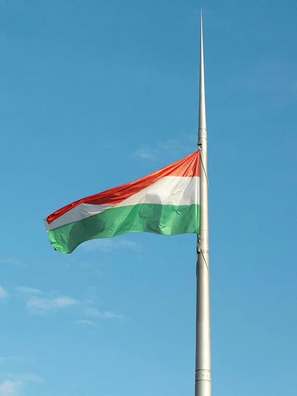 Hungary eSIM, eSIM Hungary, what to see in budapest, prepaid sim card miam, iphone x esim, esim europe